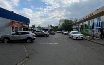 В Оренбурге 14-летний подросток снес на электросамокате пожилого мужчину