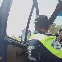 В Бугурусланском районе полицейские спасли водителя большегруза от гибели