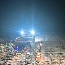 Под Соль-Илецком на одинокой дороге встретились два мопедиста