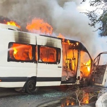 В Оренбурге прямо во время движения вспыхнула маршрутка