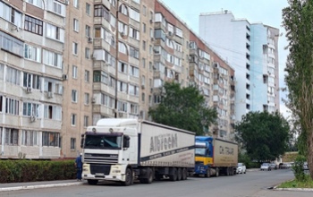 Оренбуржцы просят врио губернатора решить проблему фур в жилых районах