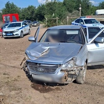 Момент ДТП, в котором нетрезвый водитель сбил инвалида-колясочника, попал на камеру видеорегистратора