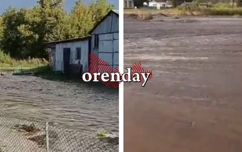 Поселок в Оренбуржье затопило с полей и оврагов после обильного дождя и града