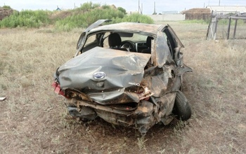 В Новоорском районе в кювет слетел автомобиль под управлением подростка