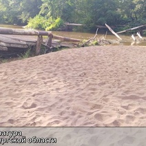 Разрушенный паводком автомобильный мост через реку в Колтубановке восстановят по решению суда