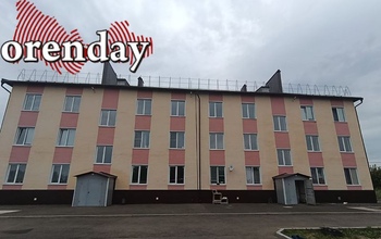 Дом в Грачёвке, который строили около десяти лет, доставляет жильцам немало проблем