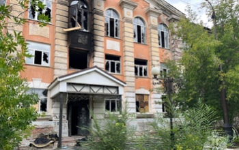 В Орске произошёл пожар в здании бывшего техникума