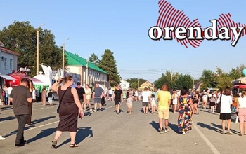 В Соль-Илецке прошёл арбузный фестиваль: рекорды по поеданию и жалобы на организацию