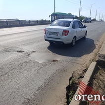 Путепровод на улице Донгузской в Оренбурге «посыпался» до дыр