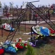 В Бузулукском районе ветер повредил места захоронений участников СВО