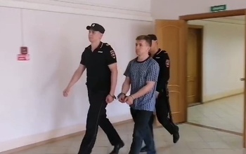 «Крота», убившего в Оренбурге родителей молотком, отправили на принудительное лечение (18+)