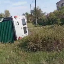 В Светлинском районе двое подростков угнали со двора частного дома УАЗ и перевернули его на мусорной площадке