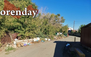 Два года жители Оренбурга страдают от помойки под своими окнами