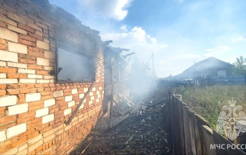 В Бузулукском районе во время пожара в жилом доме пострадал его владелец