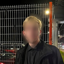 Обманщик 78-летнего новотройчанина задержан в столичном аэропорту