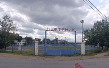 Стадион «Нефтяник» в Оренбурге с каждым годом все сильнее ветшает