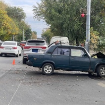 В Оренбурге в массовом ДТП погиб 73-летний водитель ВАЗа (18+)