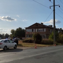 В Соль-Илецке 13-летний водитель мопеда попал в больницу после столкновения с Lada Granta