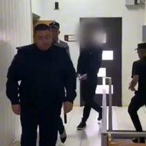 В Сорочинске около кафе 19-летний парень ударил знакомого ножом в голову (18+)