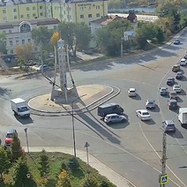 Улица Донгузская в Оренбурге с раннего утра стоит в пробке