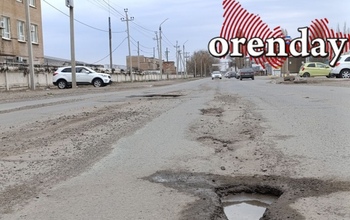 Дорогие ямы: оренбуржец взыскал с ГУП «Оренбургремдорстрой» крупную сумму на восстановление автомобиля