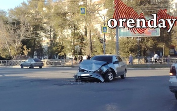 В Оренбурге дорогу не поделили ВАЗ и ПАЗ