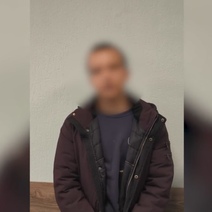 В Оренбурге задержали вандалов, сорвавших символику с ограждения кадетки