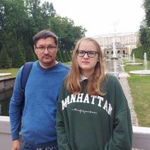 В Оренбурге девушку-подростка, имеющую опасное генетическое заболевание, признали потерпевшей по уголовному делу