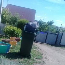 Жители Нежинки завалены мусором, а в администрации Оренбургского района советуют обращаться в ООО «Природа»