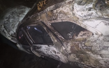 В Орске выясняют обстоятельства возгорания авто, при котором пострадали два человека