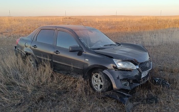 В Оренбургской области 22-летняя девушка села в авто к пьяной подруге без прав и пострадала в ДТП