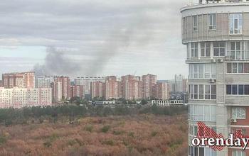 В Оренбурге полыхает мусорная свалка