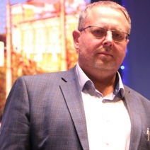 Не успели в суде приступить к рассмотрению дела в отношении бывшего орского чиновника, как заседание отложили