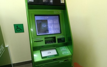 Оренбуржцы жалуются на нехватку банкоматов