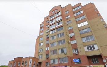 В Оренбурге школьник выпал из окна шестого этажа