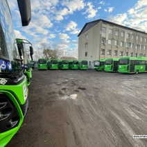 Покупали вместе с водителями? В Оренбург прибыла партия новых автобусов SIMAZ