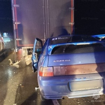 В Оренбуржье сотрудники МЧС дважды за минувшую ночь вызволяли людей из покорёженных автомобилей