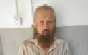 Обвиняемого в убийстве учительницы задержали возле его дома (18+)