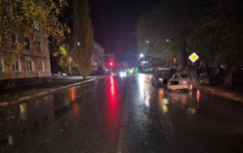 В Бузулуке два 20-летних водителя на двух автомобилях Lada Priora не поделили дорогу