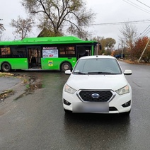 В Оренбурге 63-летний водитель Datsun «подрезал» автобус, пострадали три человека
