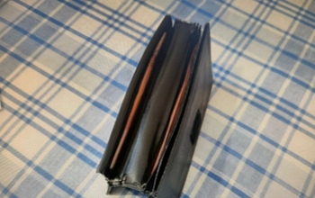 В Орске у пенсионера из кошелька 