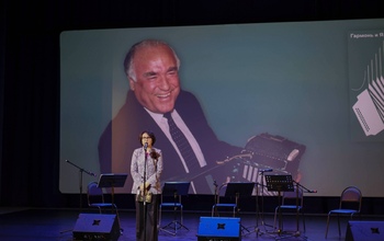 Звуки гармони и кадры истории: в Оренбуржье отметили День памяти Виктора Черномырдина