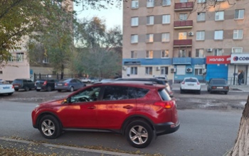 В Оренбурге пожилая автоледи на автомобиле Toyota сбила пенсионера на «зебре»