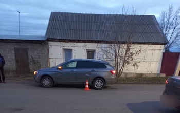 В Оренбурге школьник попал под колеса автомобиля Lada Vesta