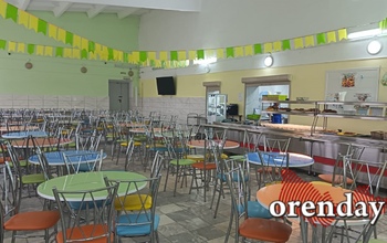 Вместо школьной столовой - кафе: как кормят школьников в Оренбуржье