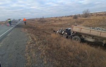 В Оренбуржье 44-летний водитель погиб в столкновении с КАМАЗом 