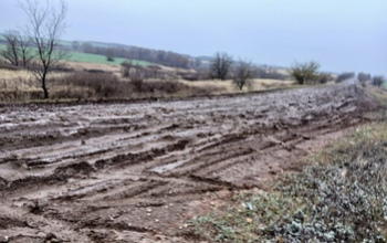 Оренбуржцы готовят обращение в Генпрокуратуру из-за разбитой дороги Баландино – Казанка