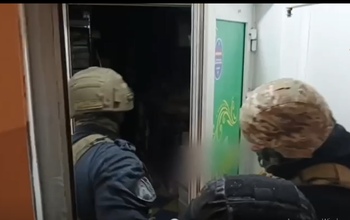 ОМОН в Оренбурге штурмовал магазин для освобождения сотрудников Роспотребнадзора