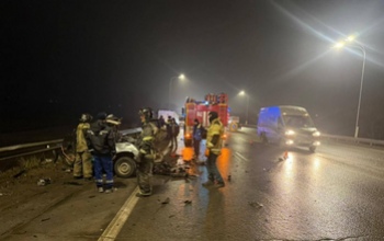 Под Оренбургом в ДТП между автомобилями ГАЗель ВАЗ погиб водитель легковушки (18+)