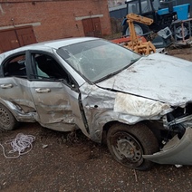 В Бузулукском районе иномарка въехала в металлический забор, пострадал двухлетний ребенок